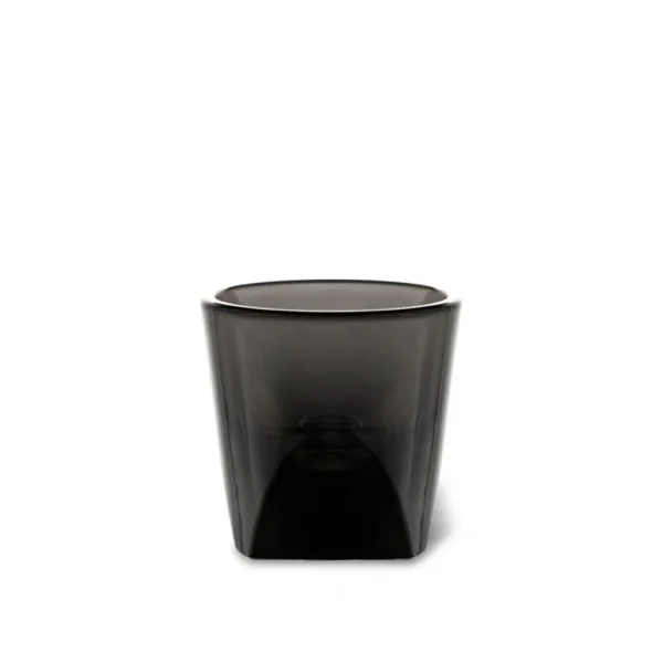 Vaso de espresso notNeutral Vero de vidrio ahumado con base gruesa y diseño facetado